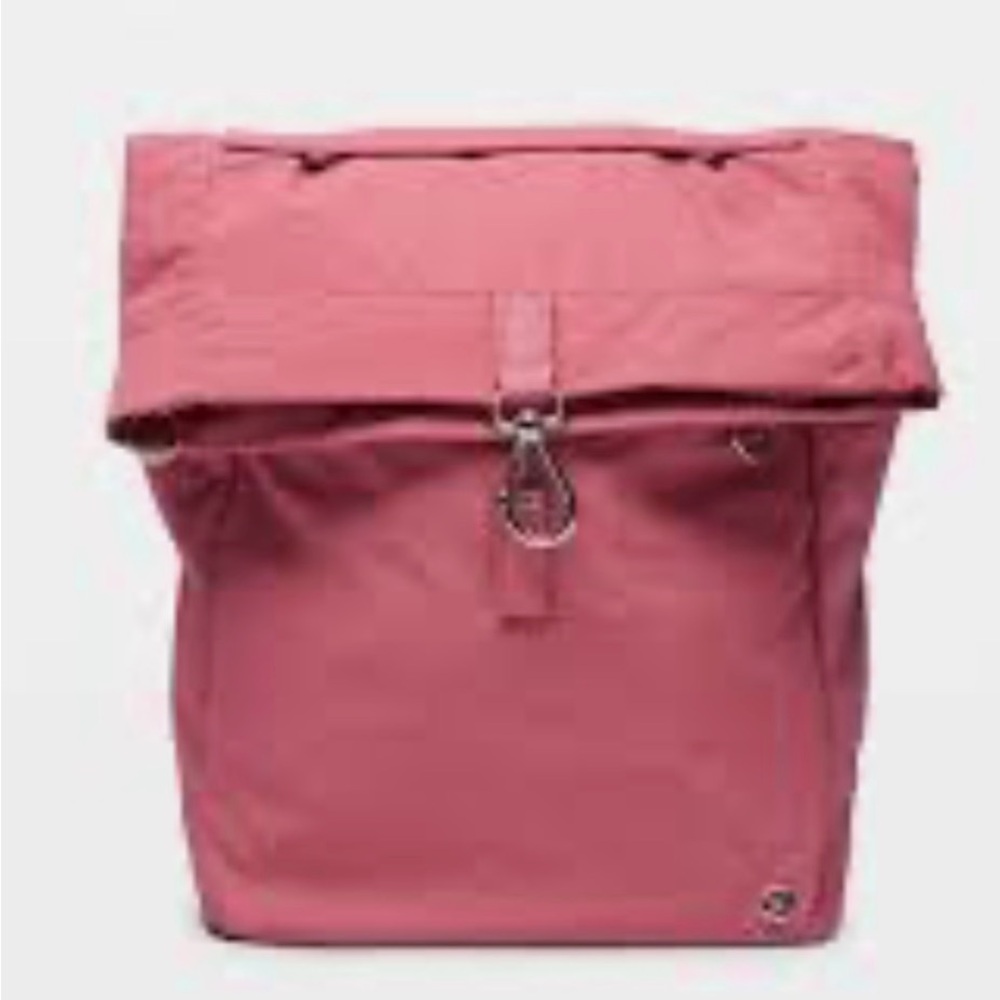 RARE FIND ⚡️ Lululemon Athletica Cross Paths Rucksack- Cherry Tint. 14L